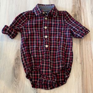 OSHKOSH B'GOSH - 9-12M Red/White/Blue Plaid Button Up